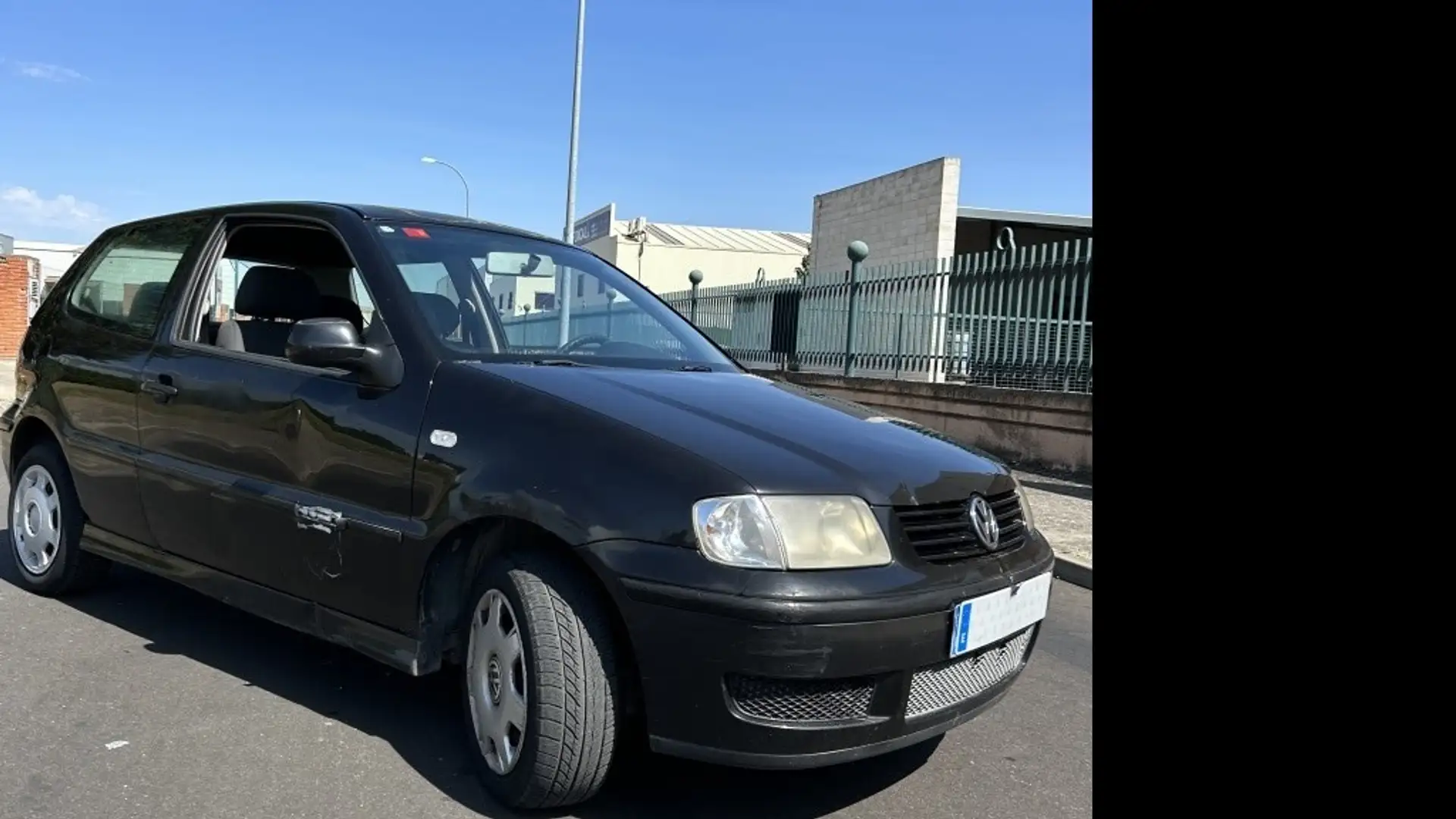 Volkswagen Polo 1.4 Trendline Noir - 1