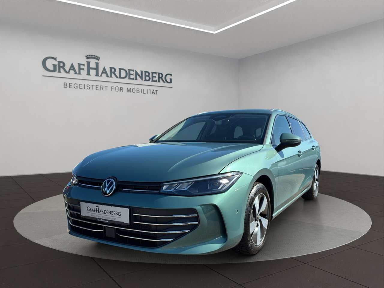 Volkswagen Passat — Volkswagen Passat 1.5 eTSI DSG Business ACC RFK HeadUp