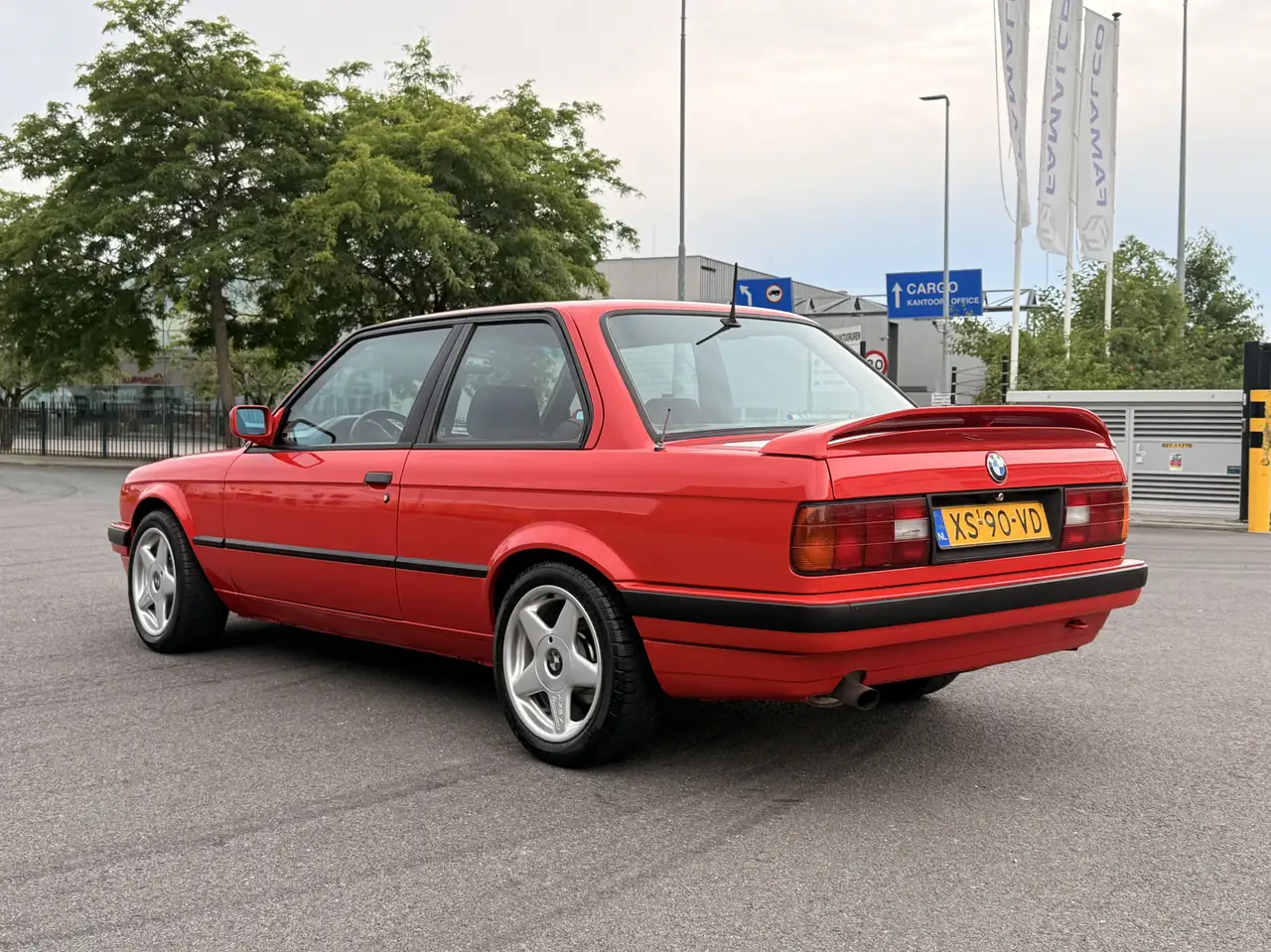 BMW 318is Apk 2028, foto 4
