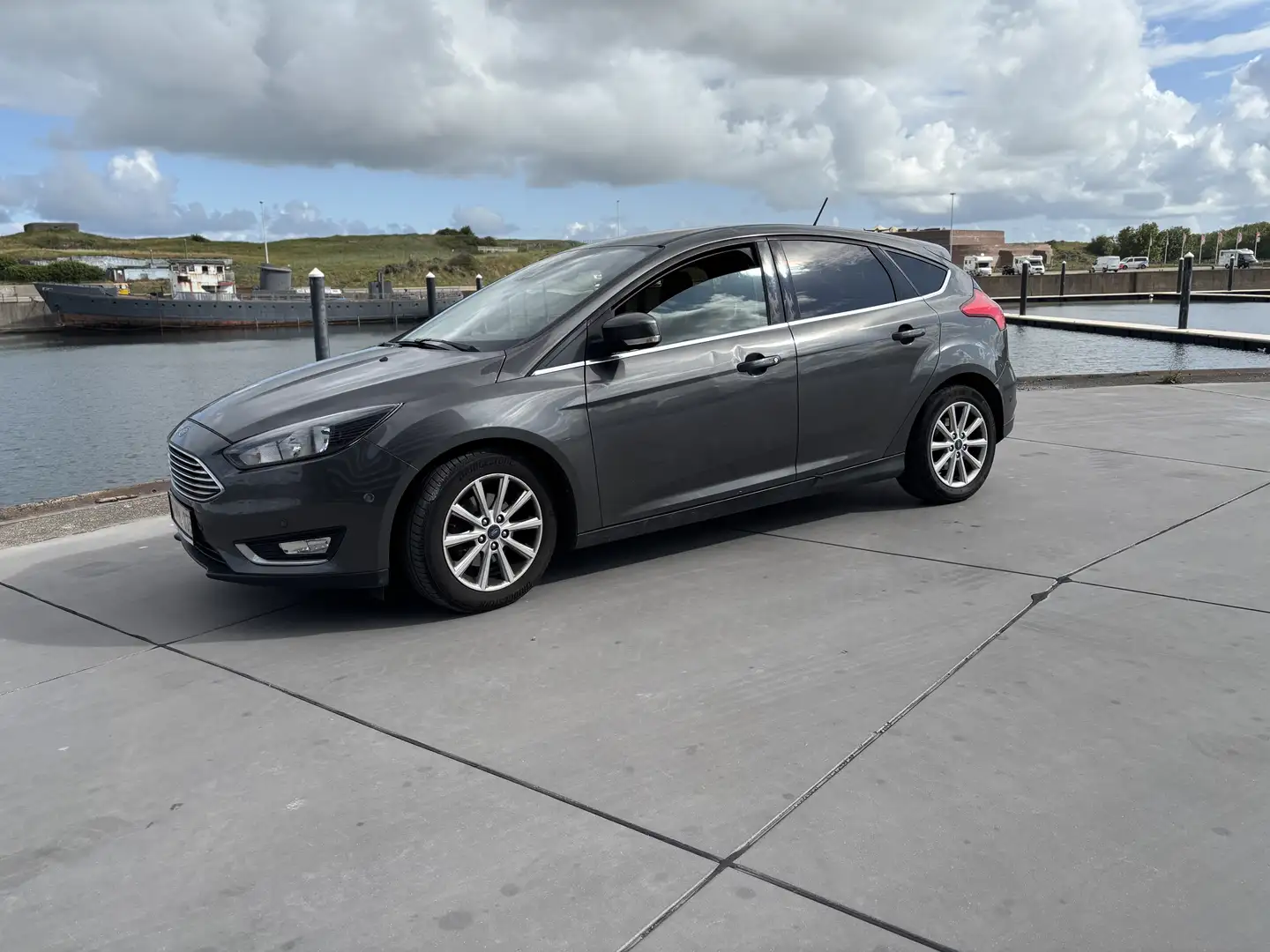 Ford Focus Grijs - 2
