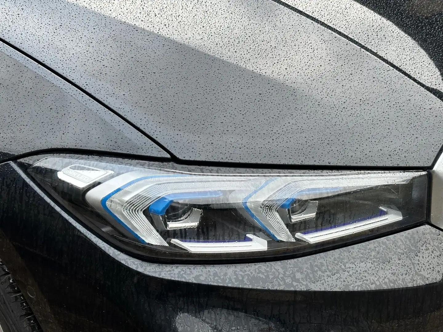 BMW 320 d Touring Sport Autom HUD Standheizung LEDER Schwarz - 2