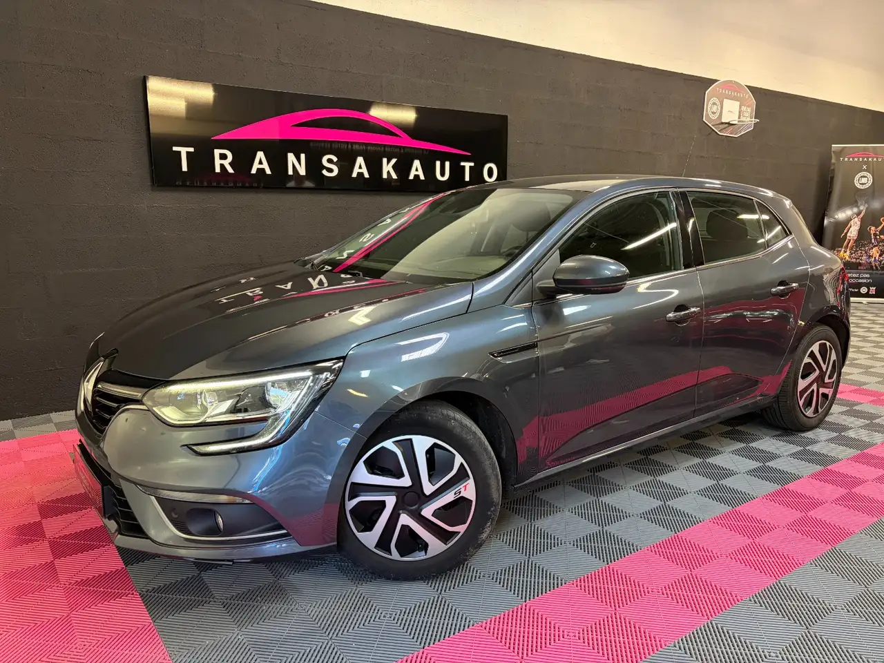 Renault Megane MÃ©gane IV Berline Blue dCi 95 Zen