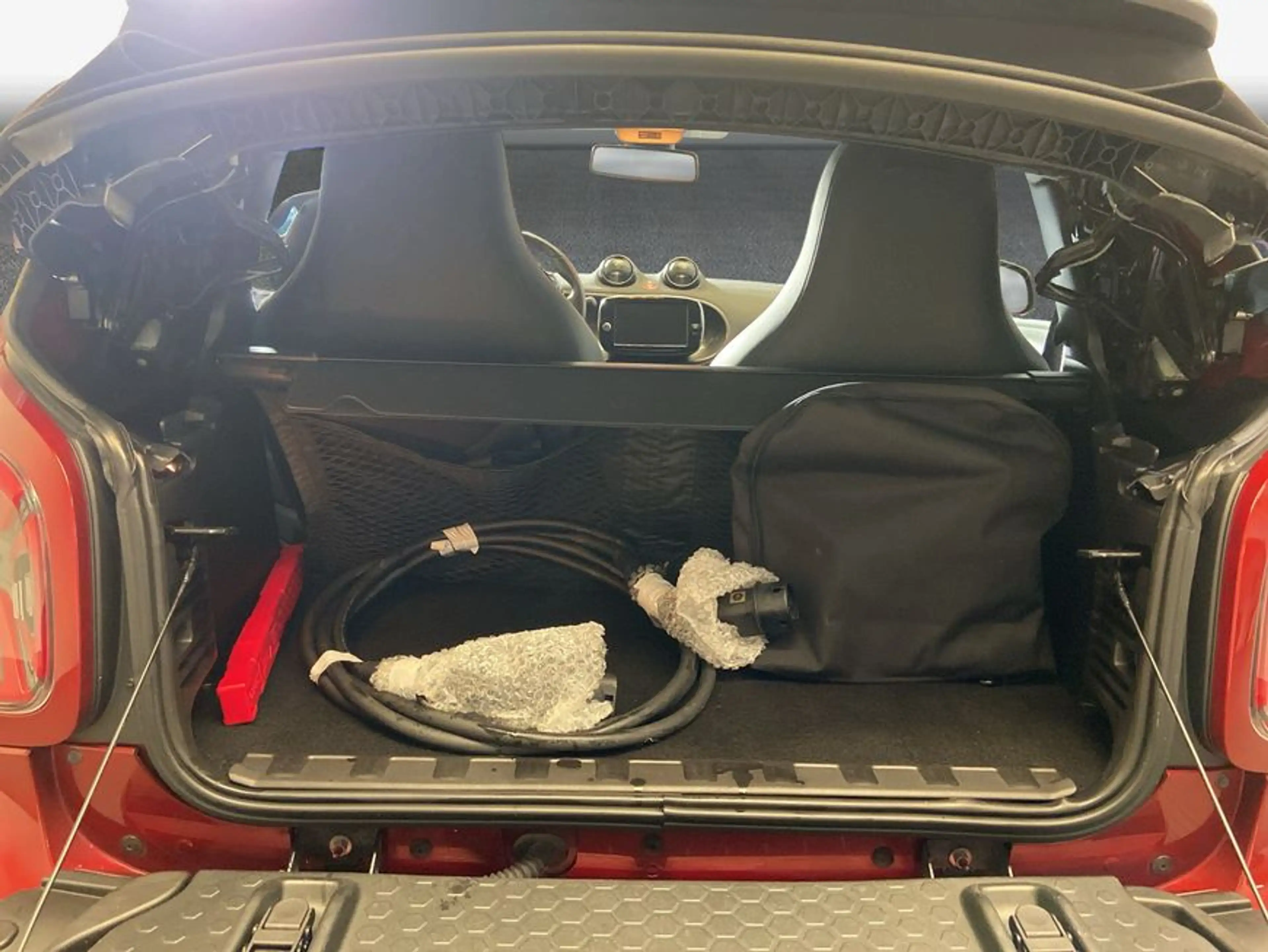 smart forTwo fortwo cabrio EQ prime — photo 9