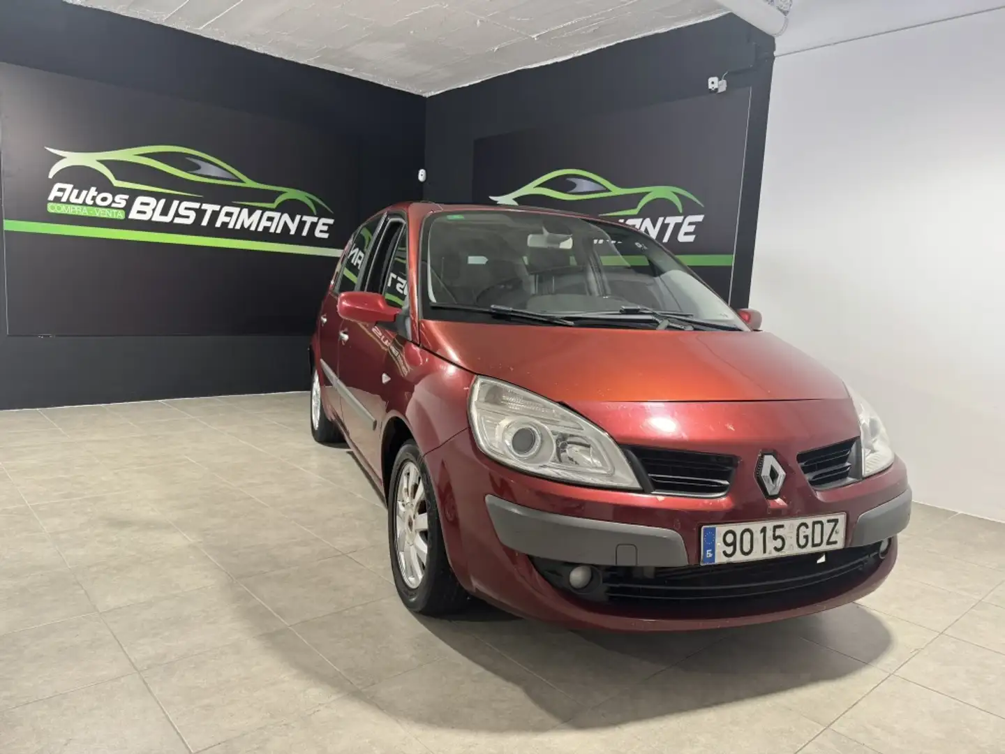 Renault Grand Scenic 1.5DCI Business Burdeos - 1