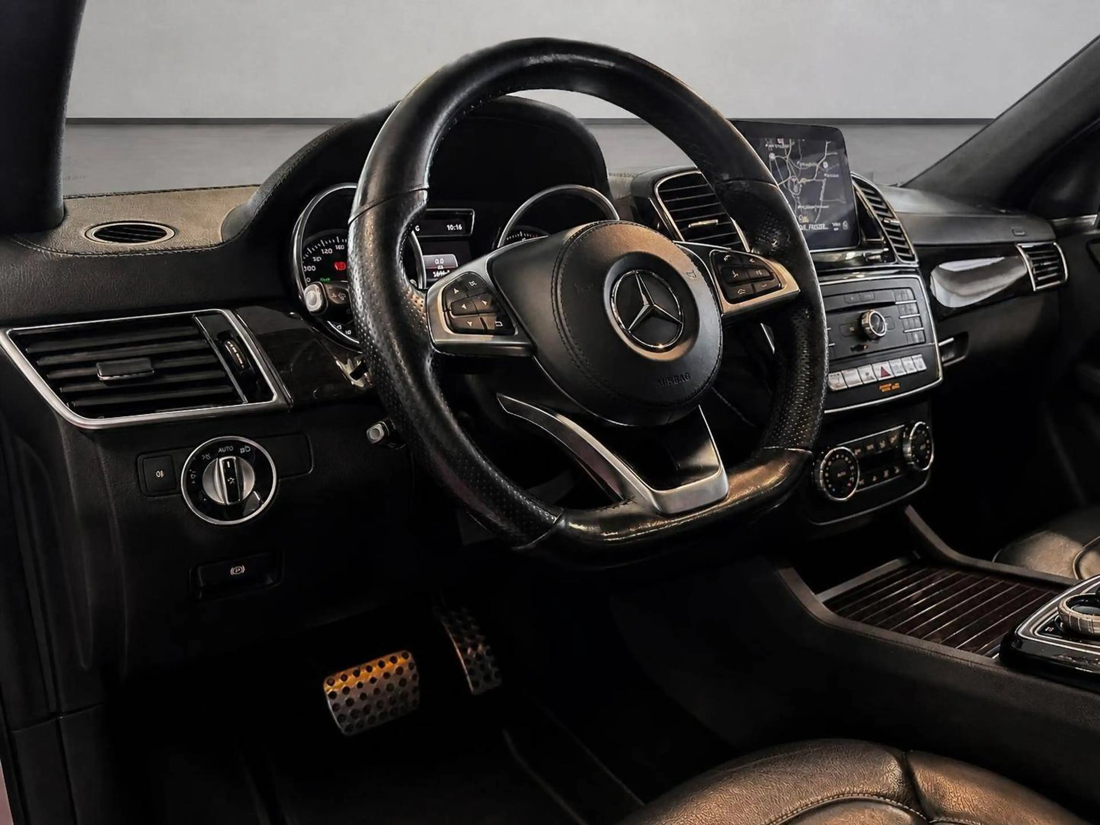 Mercedes-Benz GLS 350 GLS 350 d 4Matic AMG Line LED//360°/7.Sitz/AHK/ — photo 15