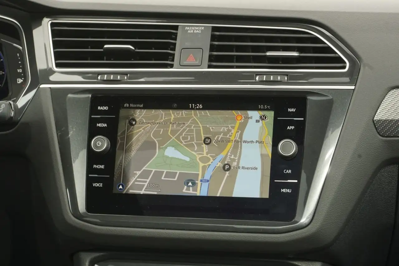Volkswagen Tiguan 2.0 TDI DSG 4Motion R-Line Pano, AHK 13