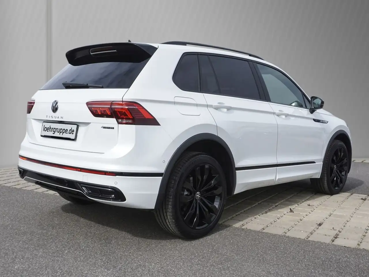 Volkswagen Tiguan 2.0 TDI DSG 4Motion R-Line Pano, AHK 4