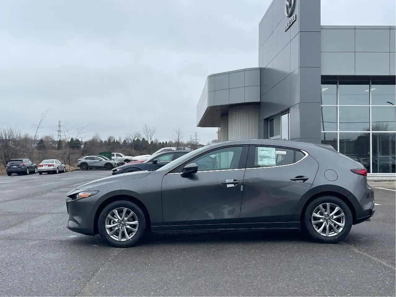 Mazda 3 снимка Mazda 3