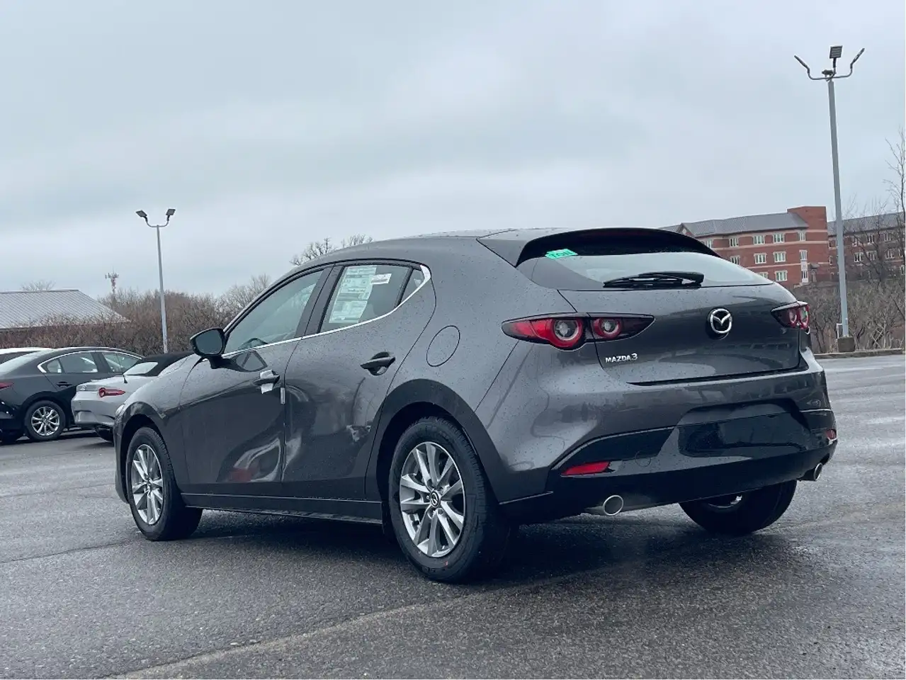 Mazda 3 снимка Mazda 3