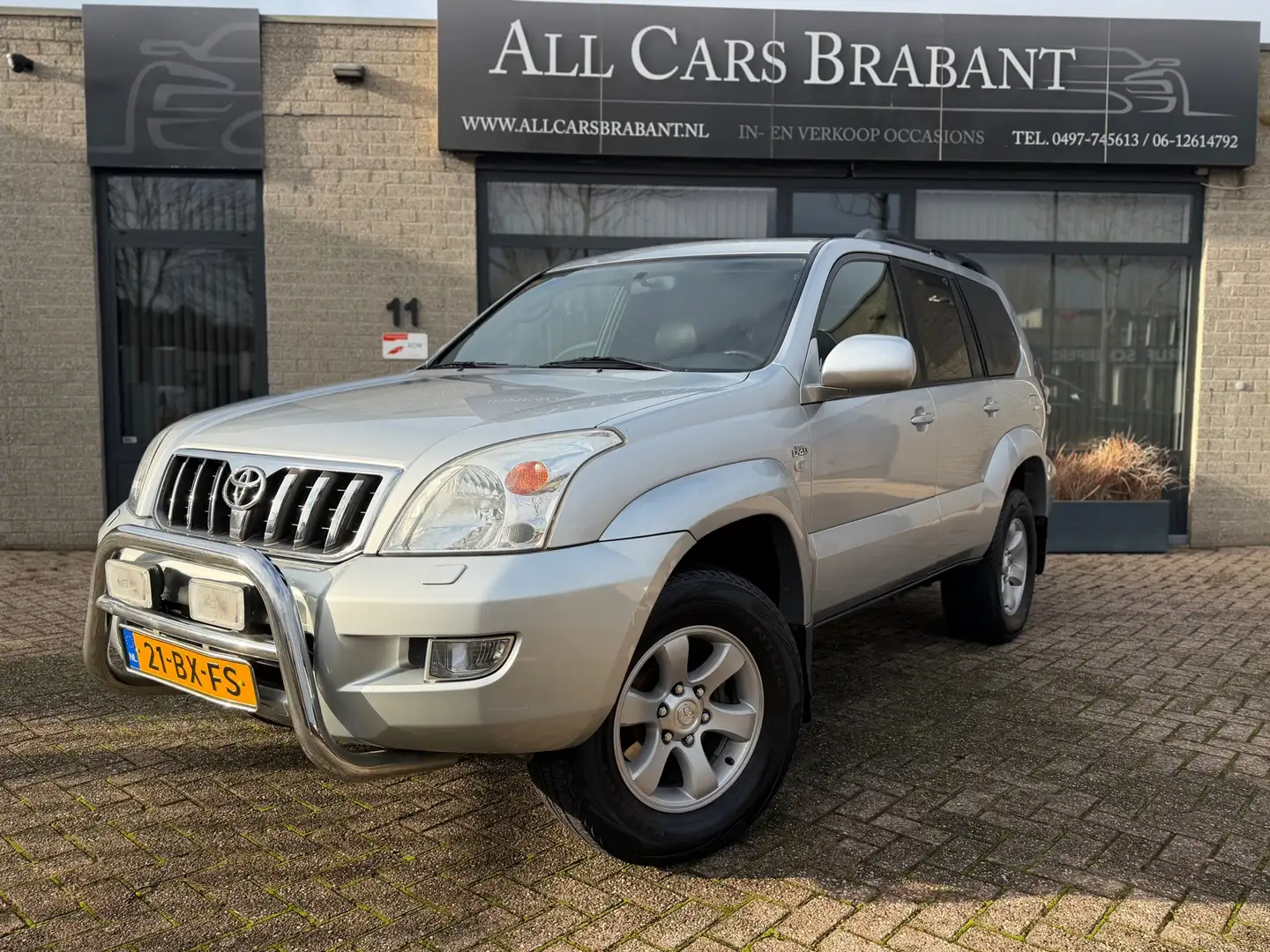 Toyota Land Cruiser 3.0 D-4D VX HR Window Van , LONG, automaat Zilver - 1