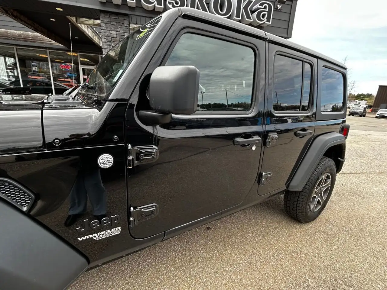 Jeep Wrangler снимка Jeep Wrangler