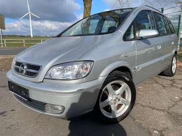 A Njoy mit Style-Paket+7 Sitzer+