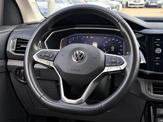 Volkswagen T-Cross view 12