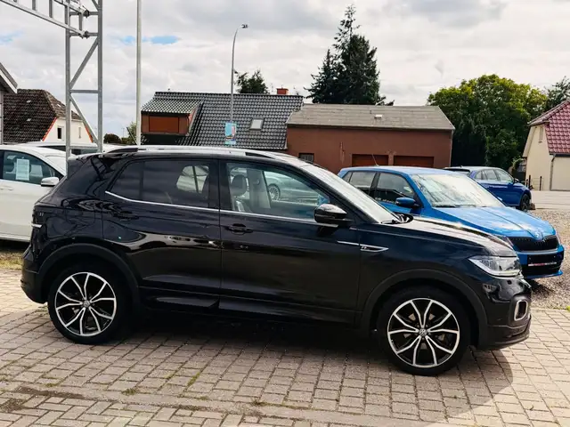 Volkswagen T-Cross view 7