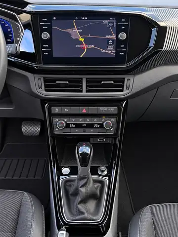 Volkswagen T-Cross view 14