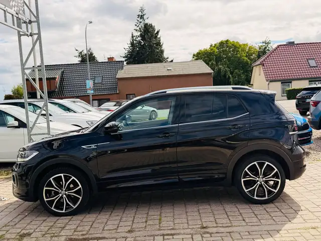 Volkswagen T-Cross view 4