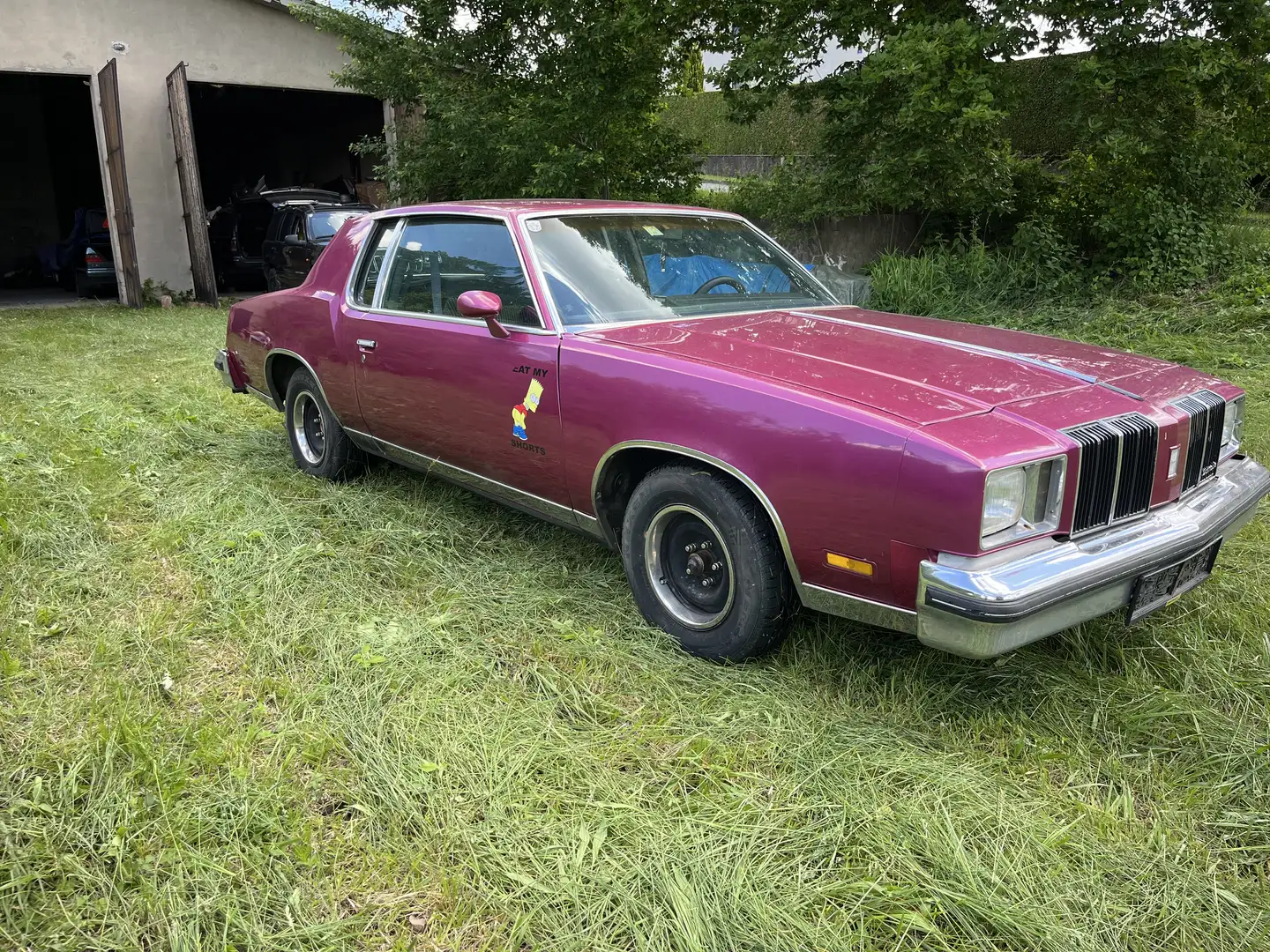 Oldsmobile Cutlass V8 Diesel Burdeos - 2