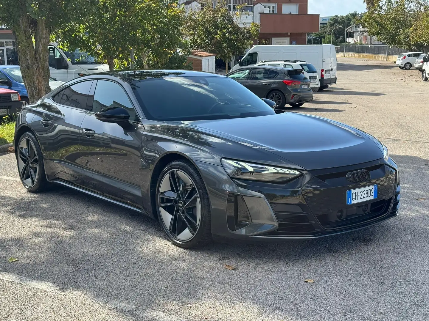 Audi e-tron GT quattro Grigio - 2
