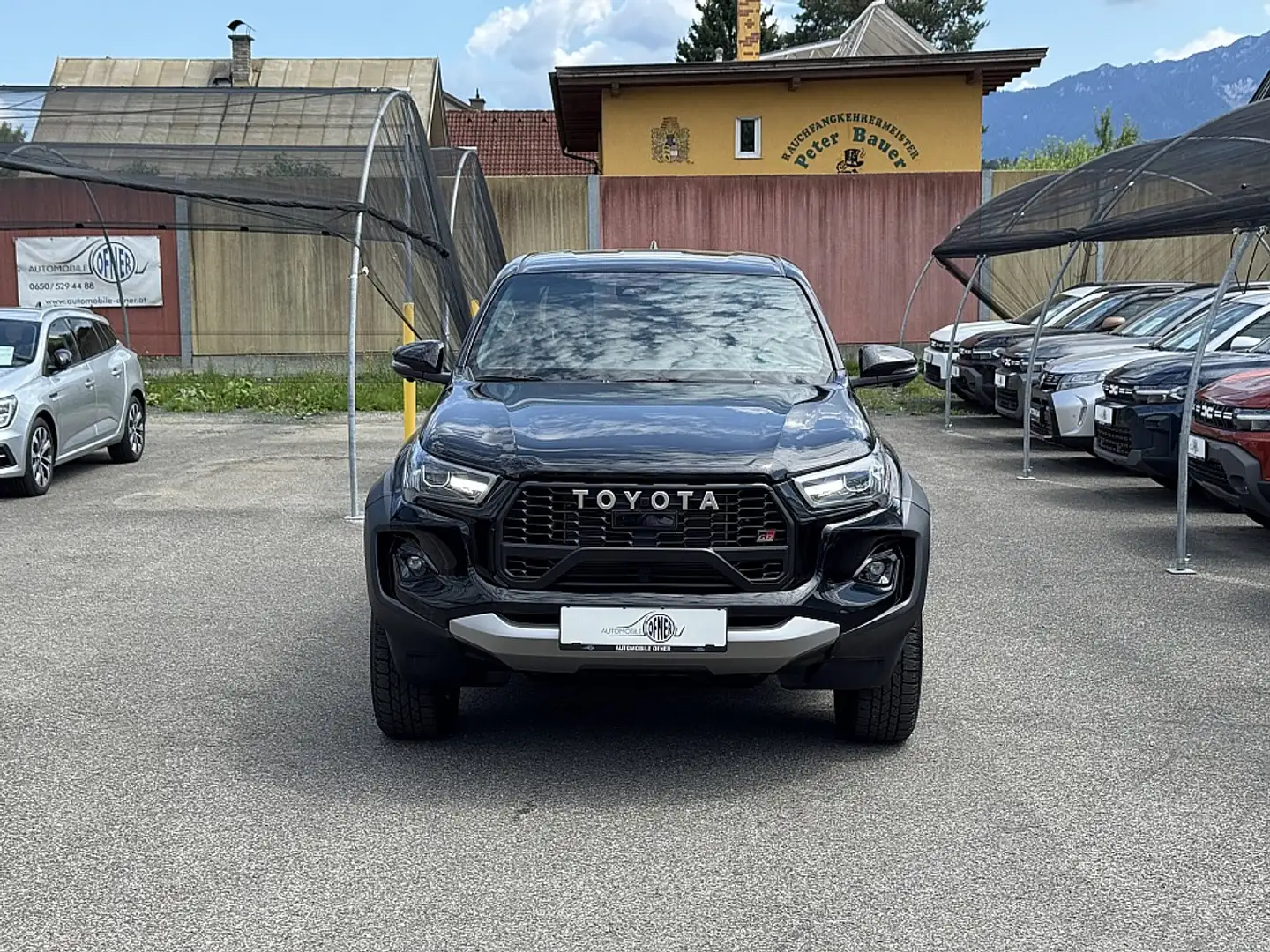 Toyota Hilux DK GR Sport 4WD 2,8 D-4D Aut. LED PDC 360°Kamer... Schwarz - 2