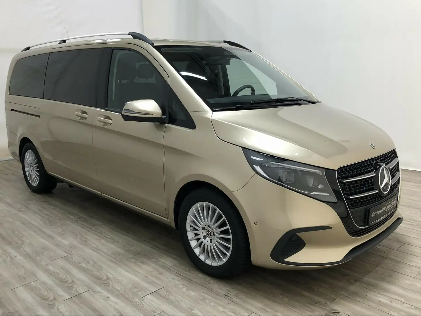 Mercedes-Benz V 220 d Style lang AHK*Distr*MULTIBEAM*Zusatzheiz Gold - 2