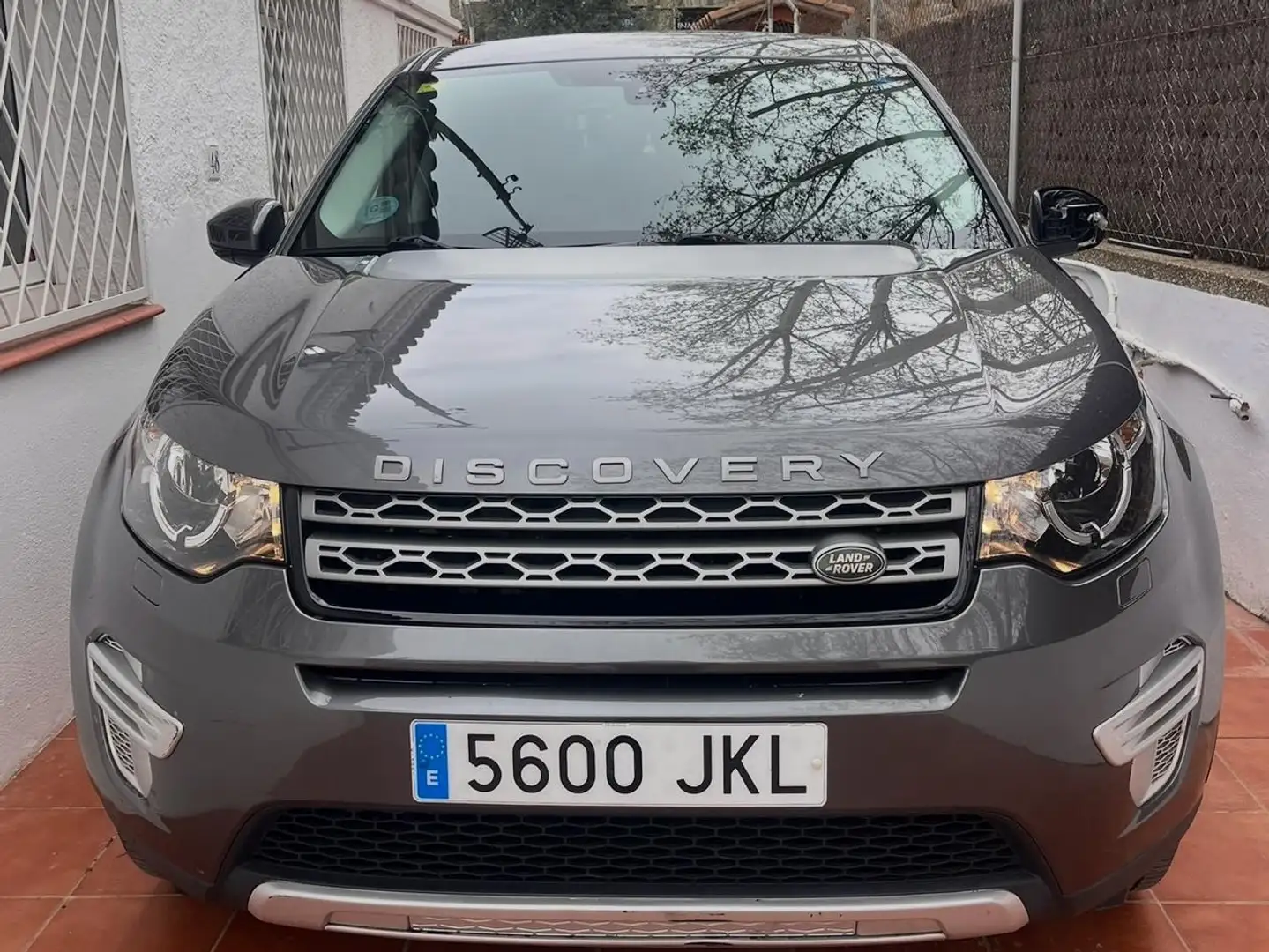 Land Rover Discovery Sport Discovery Sport 2.0TD4 HSE 4x4 Aut. 150 HSE Gris - 2