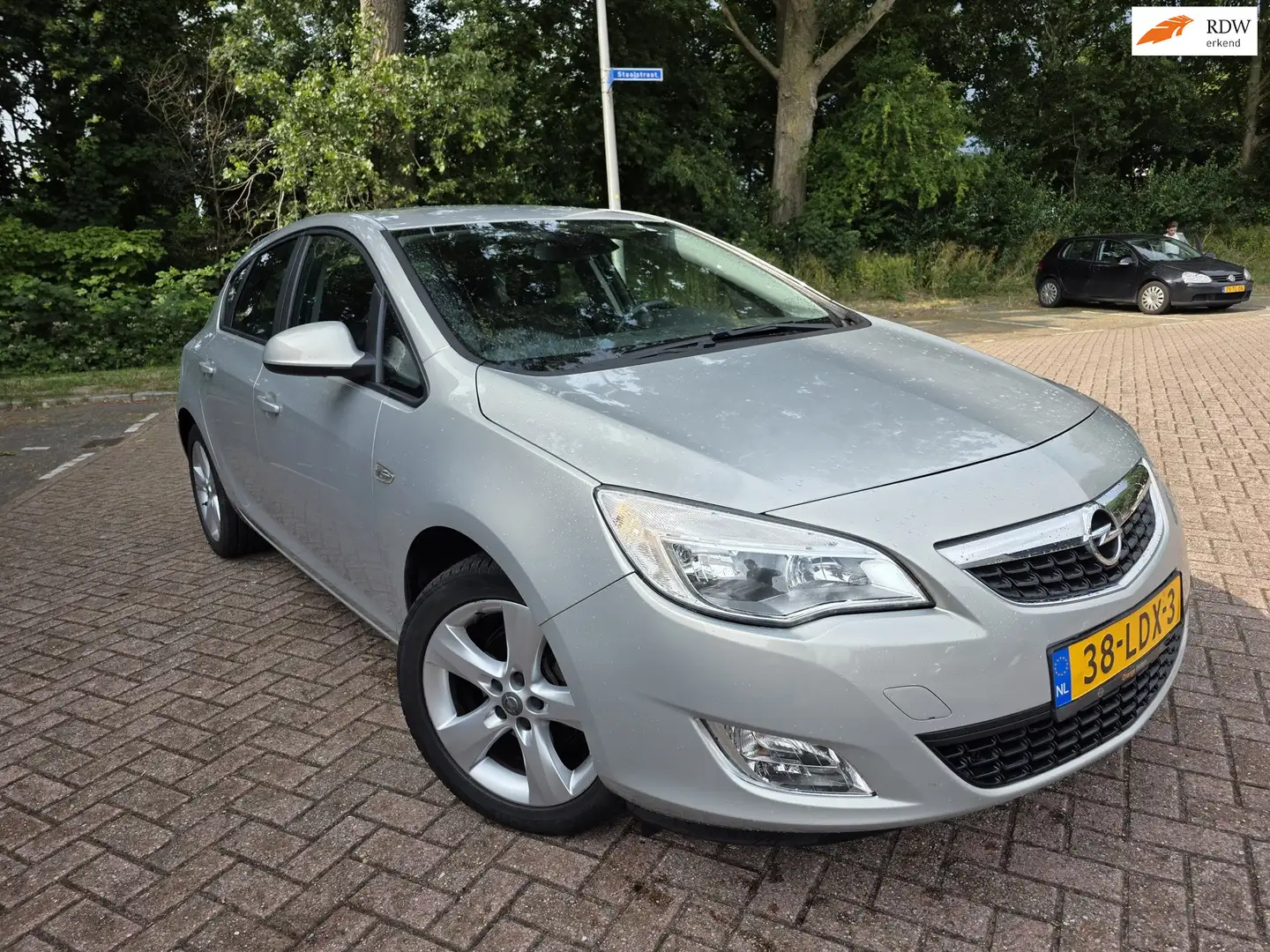 Opel Astra 1.6 Edition Volledig onderhouden Airco 5 DR Beige - 1