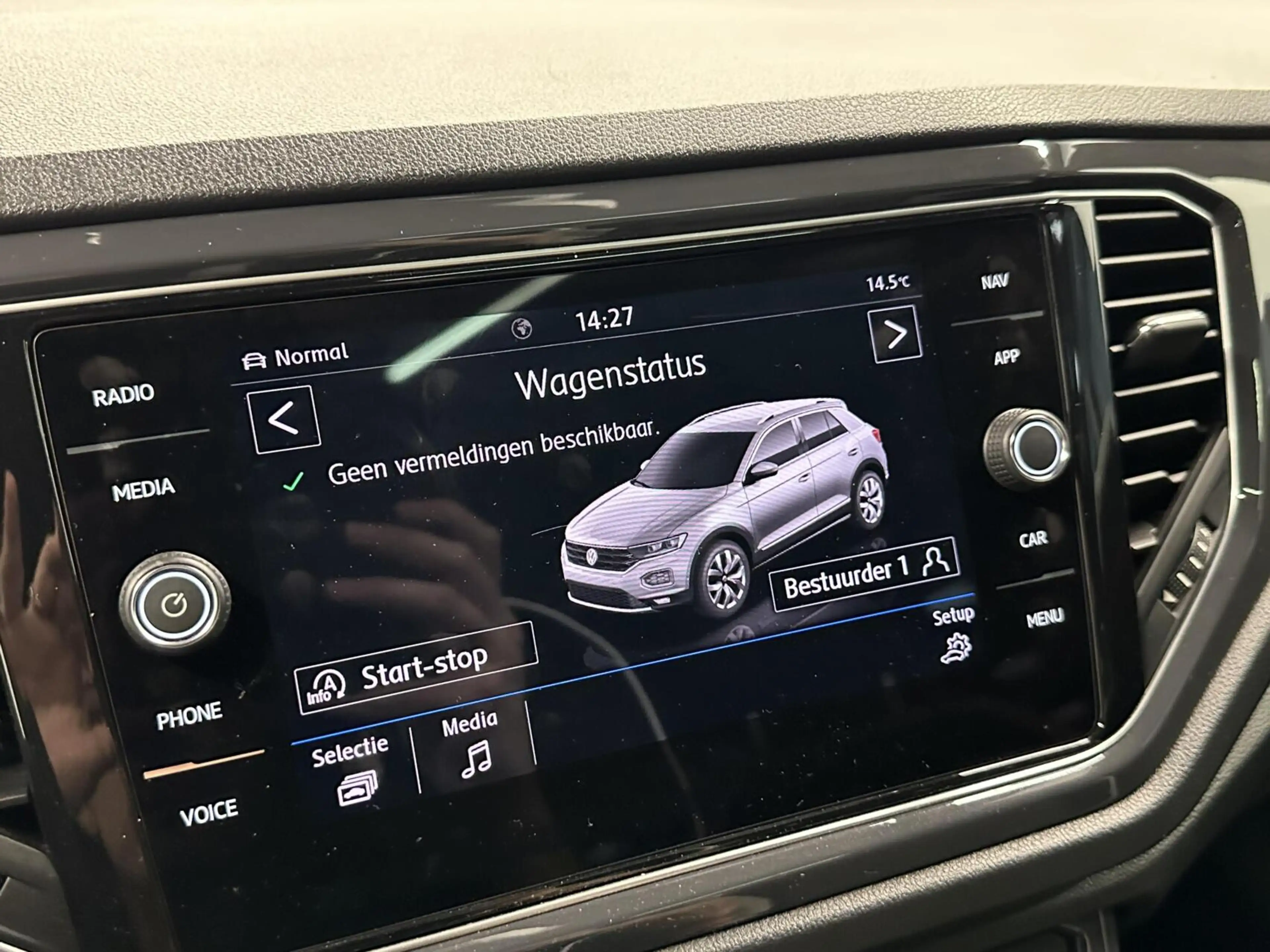 Volkswagen T-Roc 1.5 TSI Sport NAVI CAMERA PANO TREKHAAK CARPLAY EC — photo 43