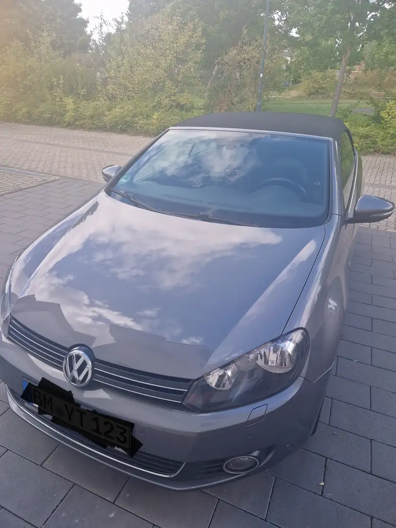 Volkswagen Golf Cabriolet Golf Cabrio 1.4 TSI Lounge Grau - 2