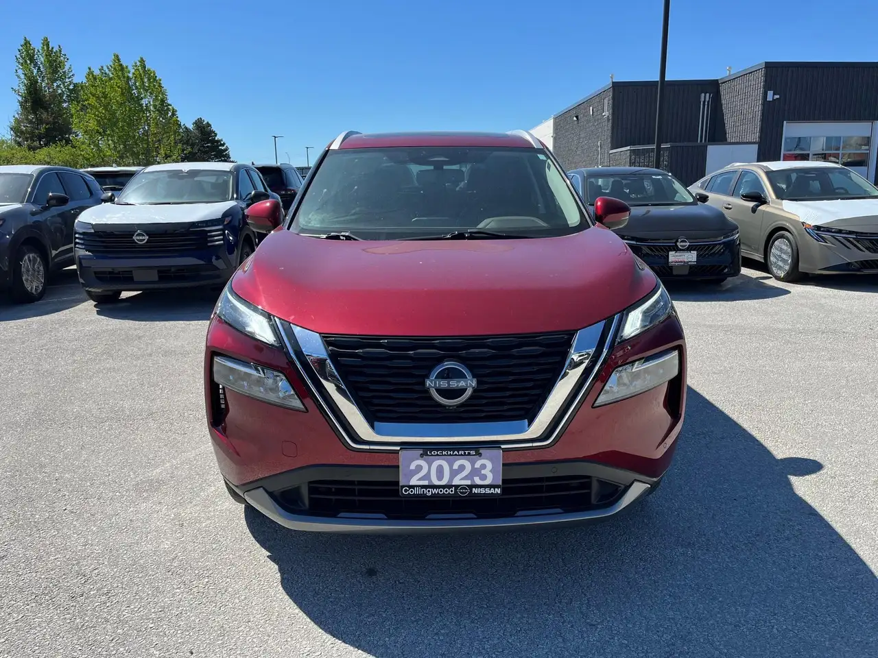 Nissan Rogue снимка Nissan Rogue