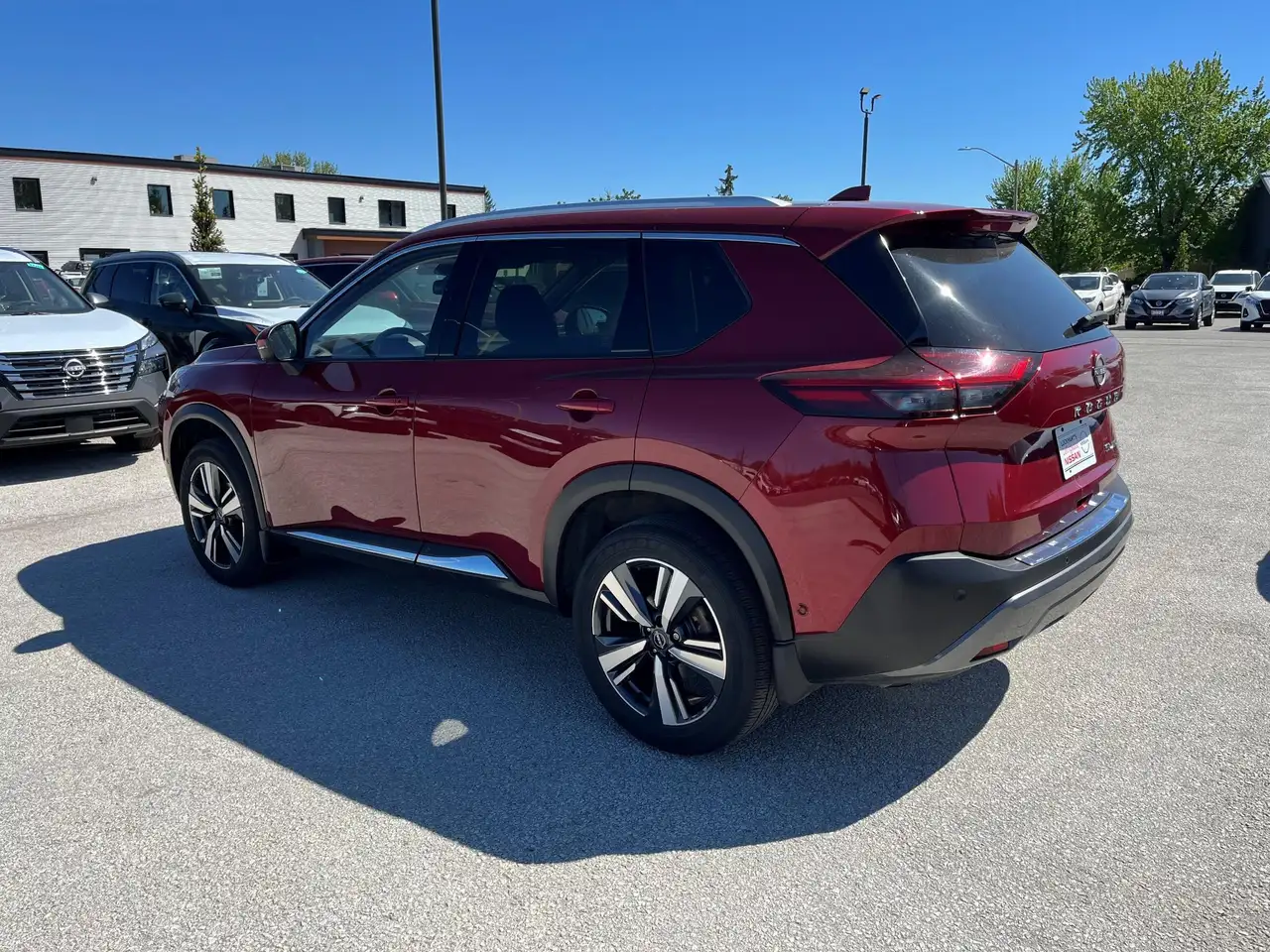 Nissan Rogue снимка Nissan Rogue