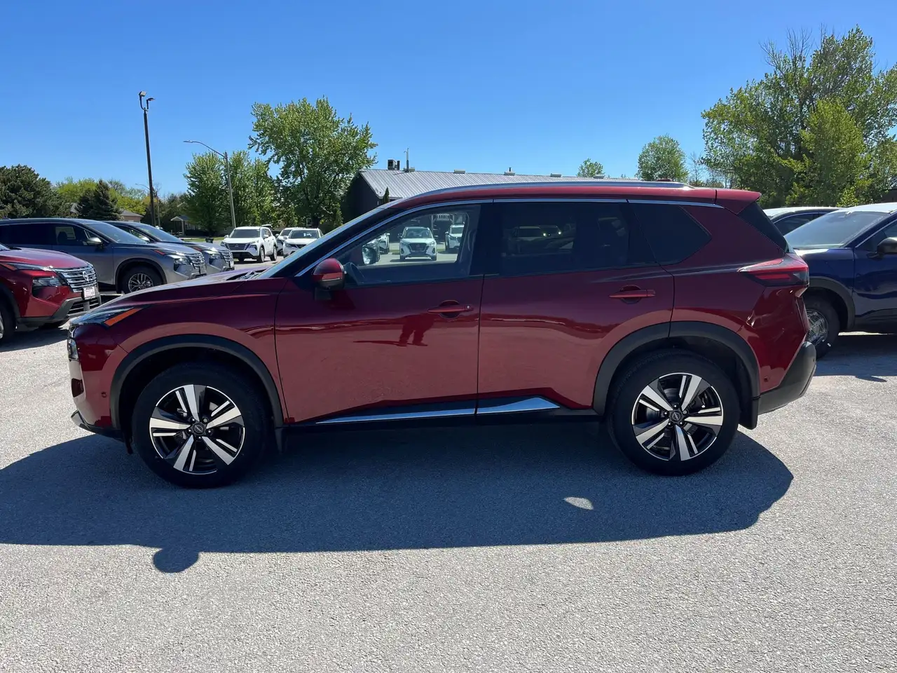 Nissan Rogue снимка Nissan Rogue
