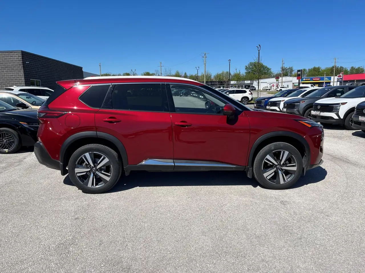 Nissan Rogue снимка Nissan Rogue