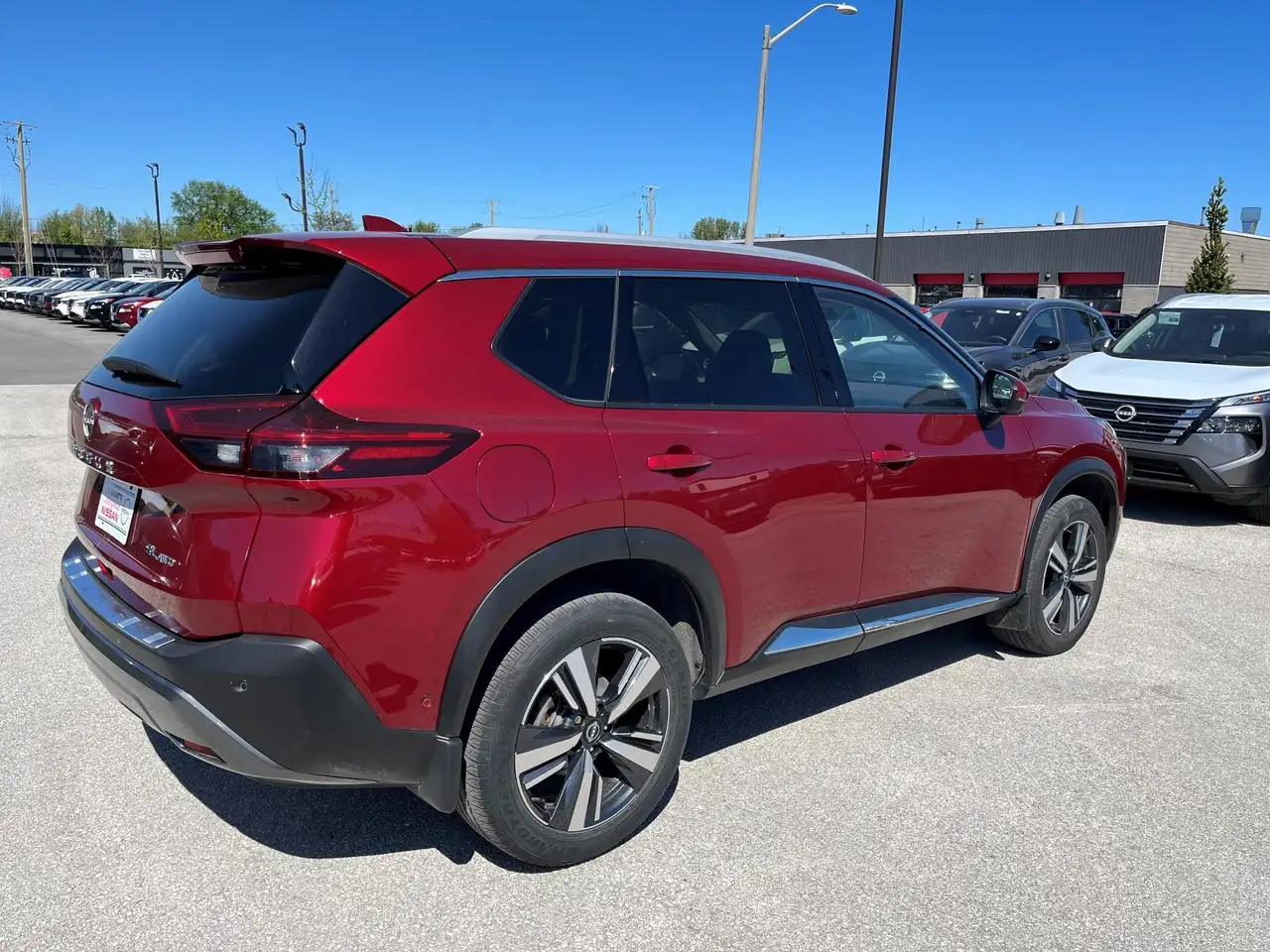 Nissan Rogue снимка Nissan Rogue