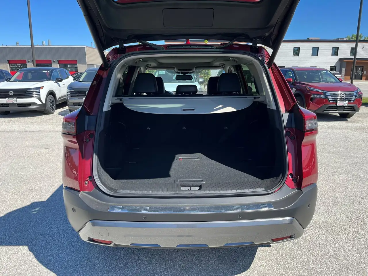 Nissan Rogue снимка Nissan Rogue