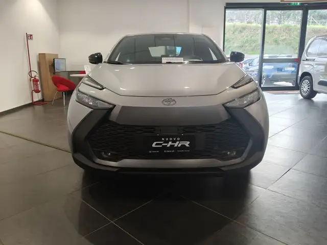 Toyota C-HR Plug-in Hybrid 220 Active