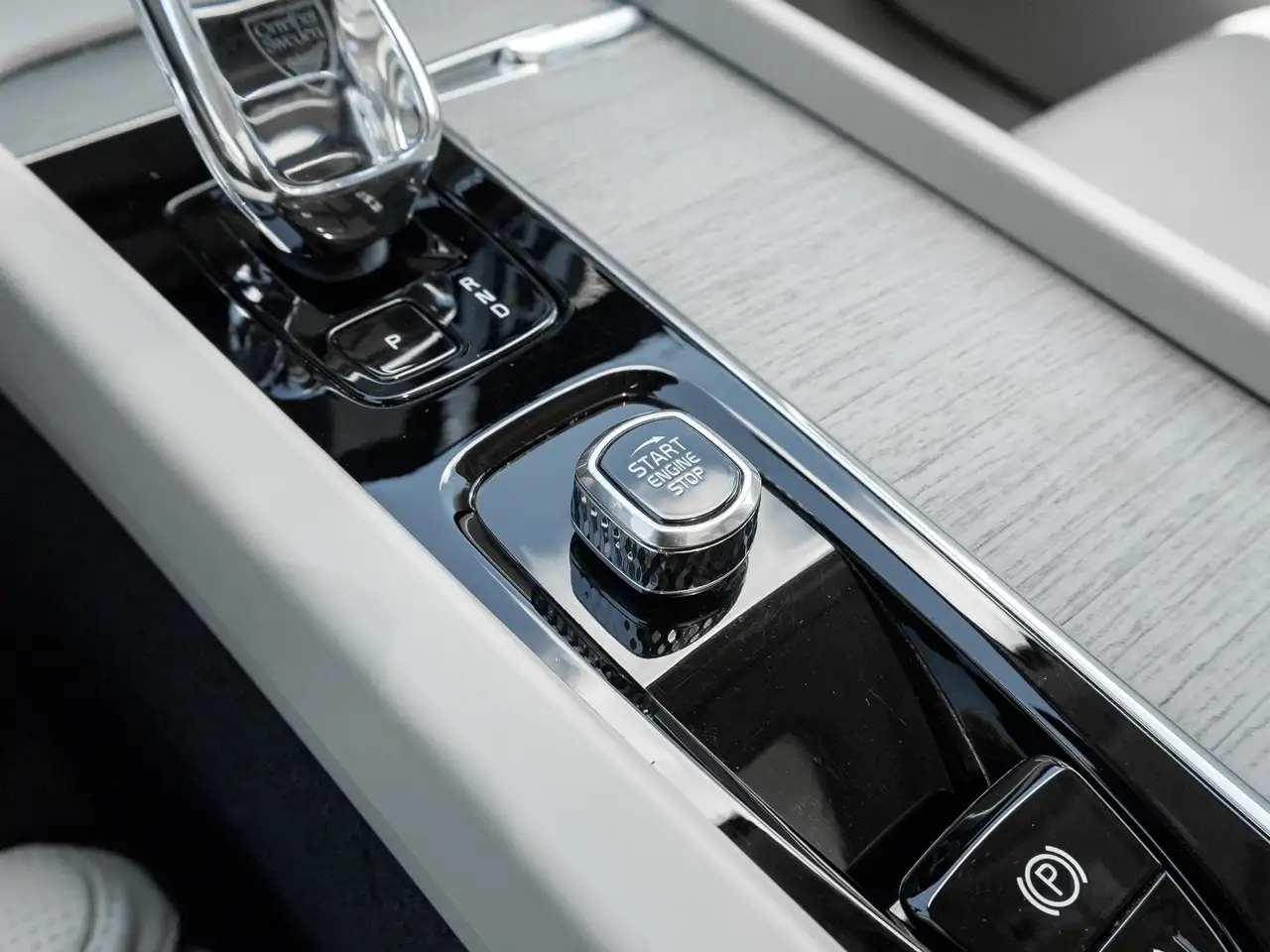 Volvo XC60 photo Volvo XC60