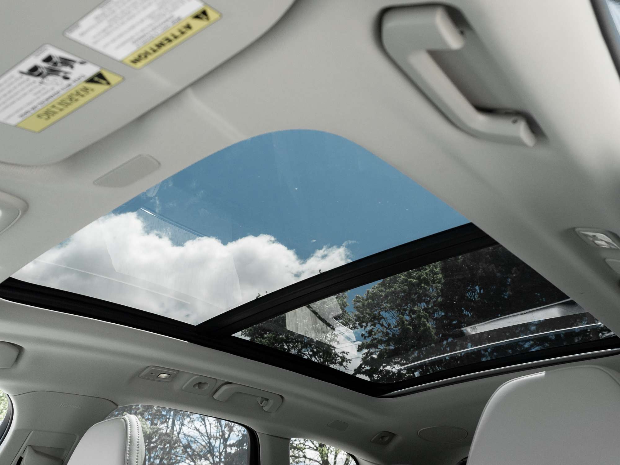 2025 Volvo XC60 T8 AWD ULTRA LOW MILEAGE |21"WHEELS |HARMAN KARDON thumb 28
