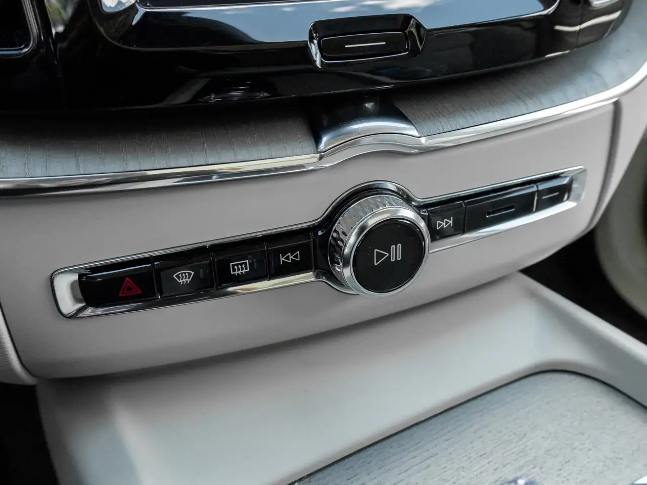 Volvo XC60 photo Volvo XC60