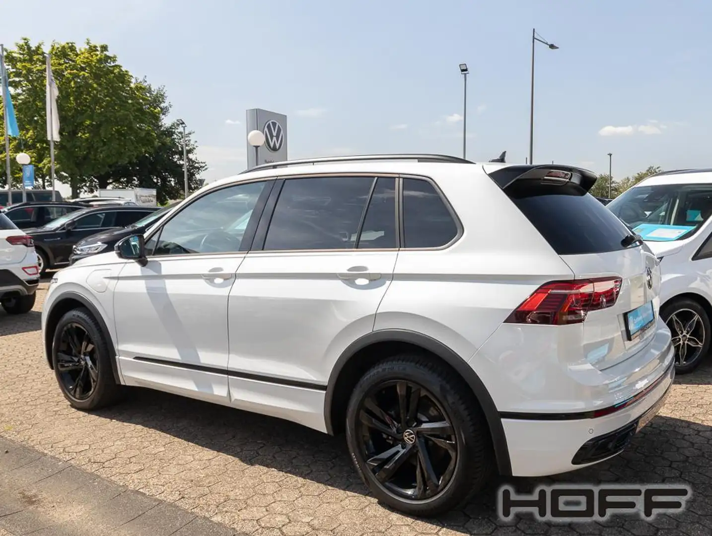 Volkswagen Tiguan 1.4 TSI eHybrid R-Line Leder Matrix Kamera Navi Weiß - 2