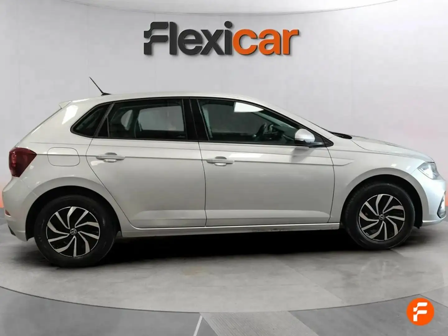 Volkswagen Polo 1.0 TSI Life 70kW Gris - 2