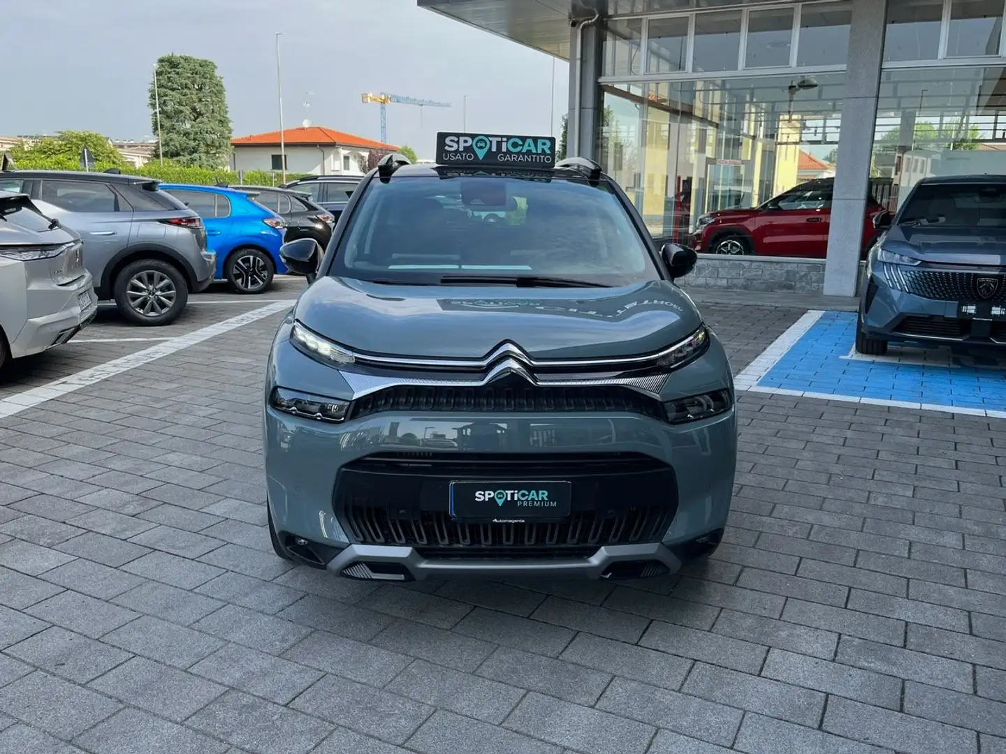 Citroen C3 Aircross 1.2 PureTech 130cv EAT6 SHINE PACK AZIENDALE Verde - 2