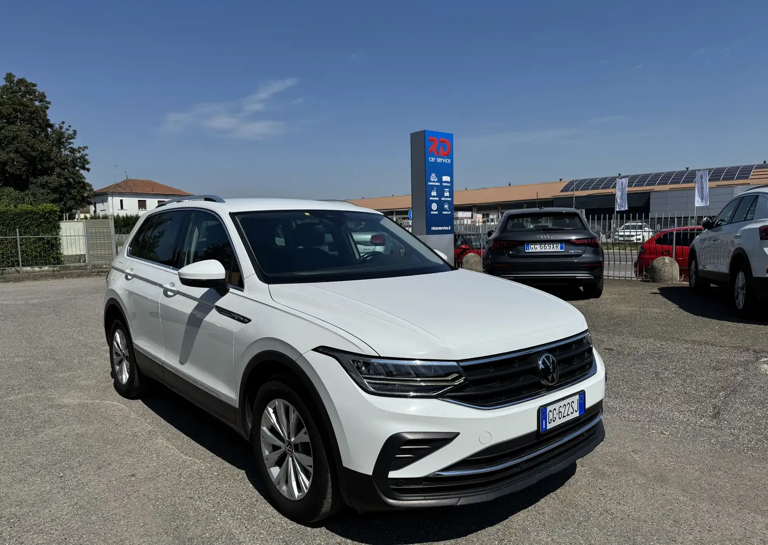 Volkswagen Tiguan 2.0 tdi Life 150cv DSG / NO VINCOLI Bianco - 2