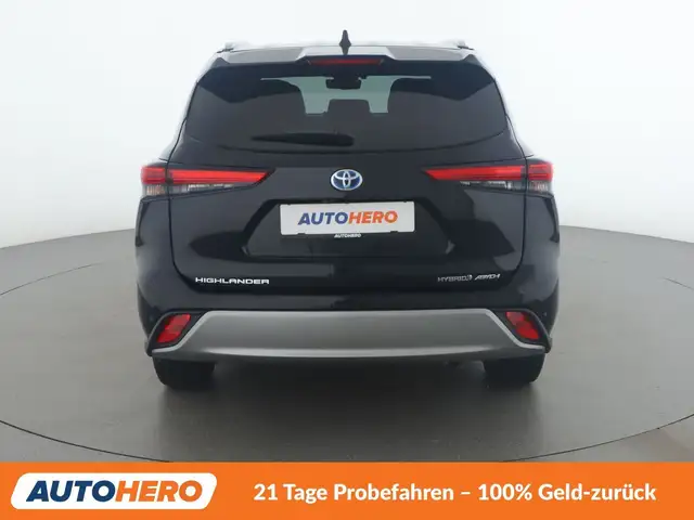 Toyota Highlander view 5