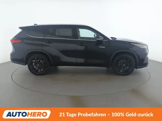 Toyota Highlander view 7