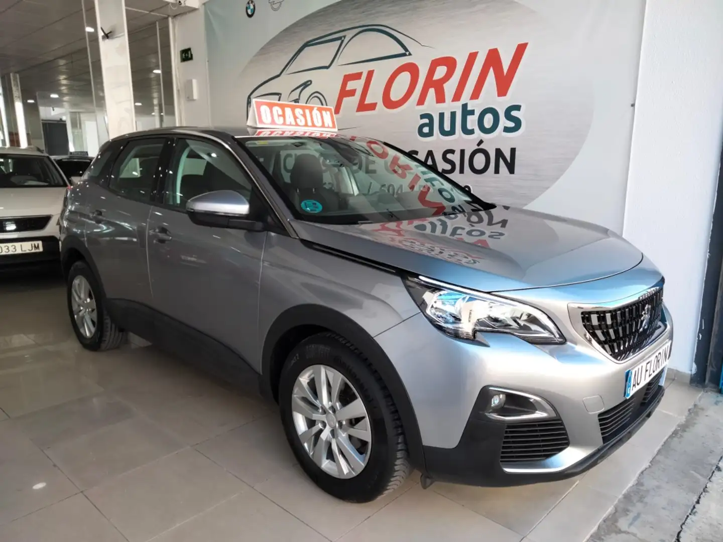Peugeot 3008 1.5BlueHDi Active Pack S&S 130 Gris - 1