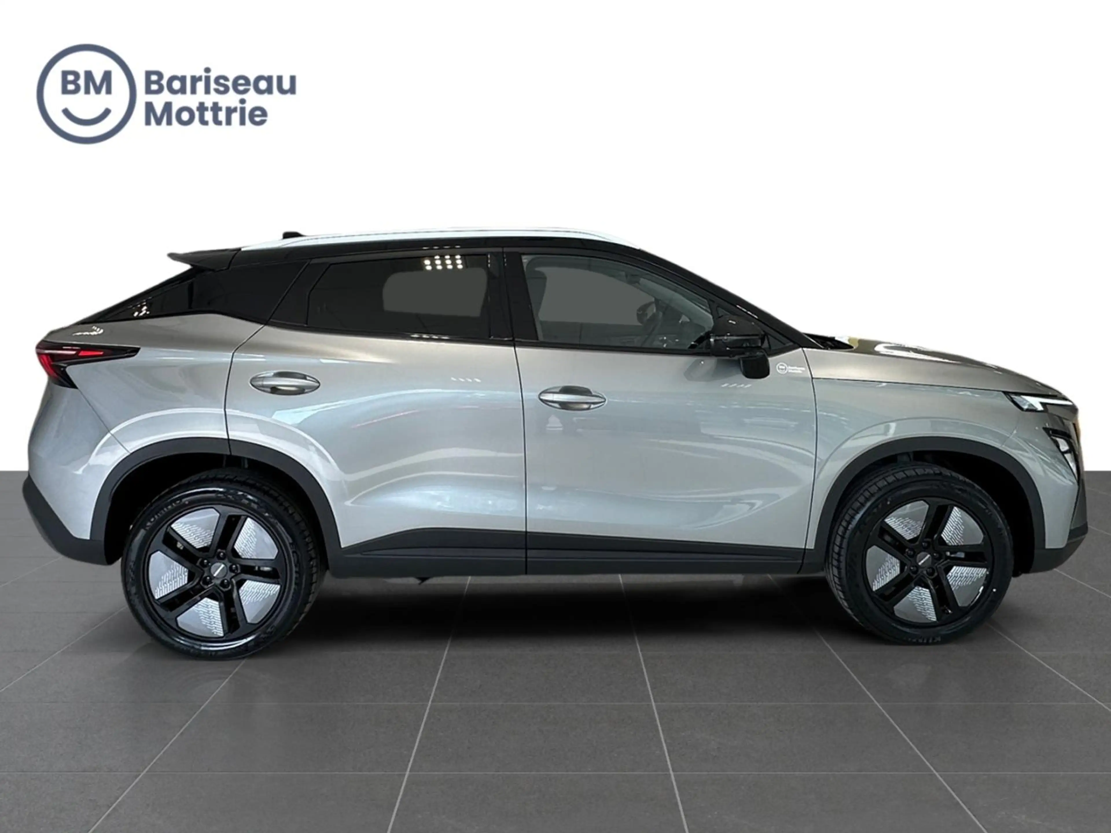 Omoda 5 BEV PREMIUM — photo 3