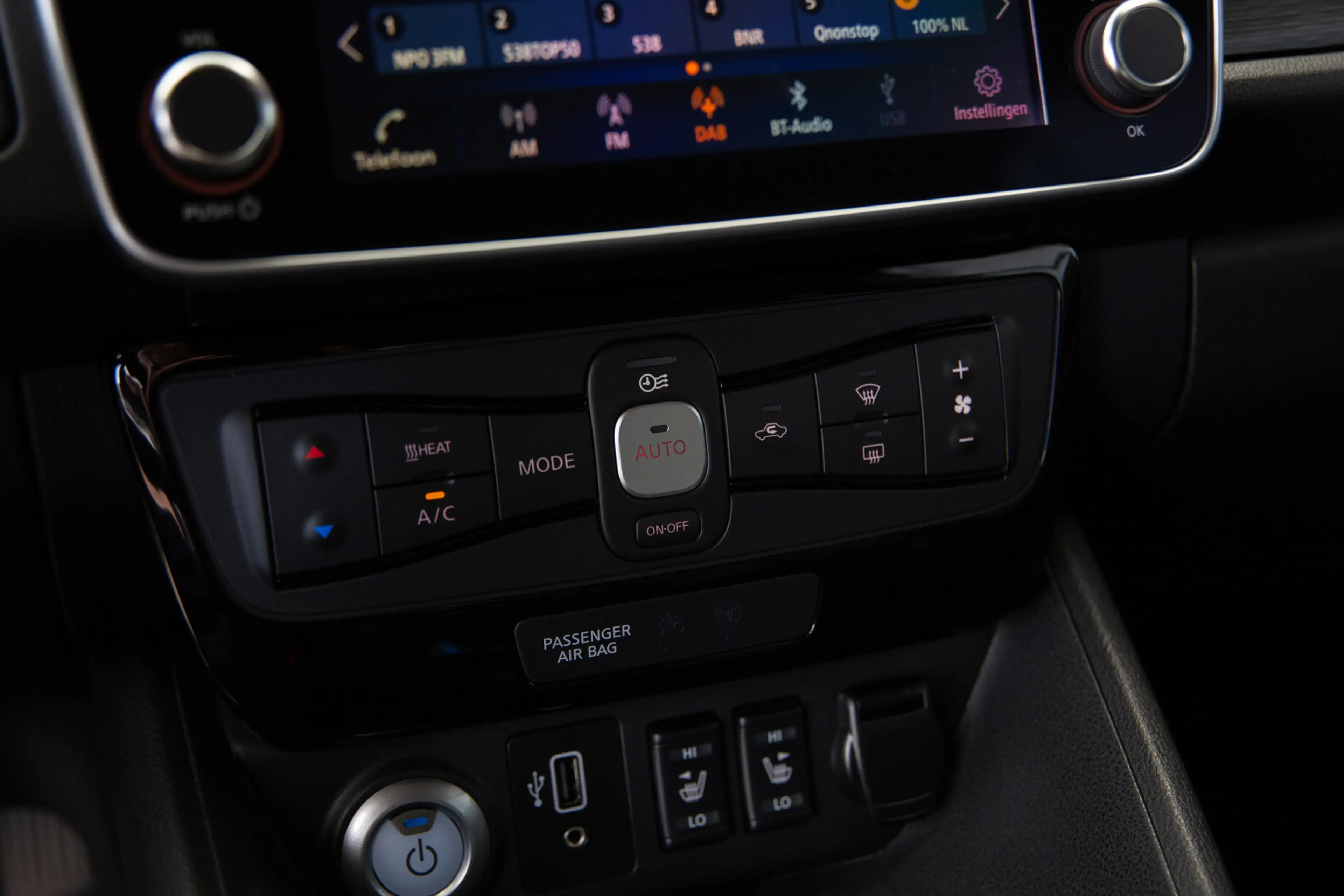 Nissan Leaf Tekna 40 kWh , Rondomzichtcamera, Stoel/stuurverwa — photo 18