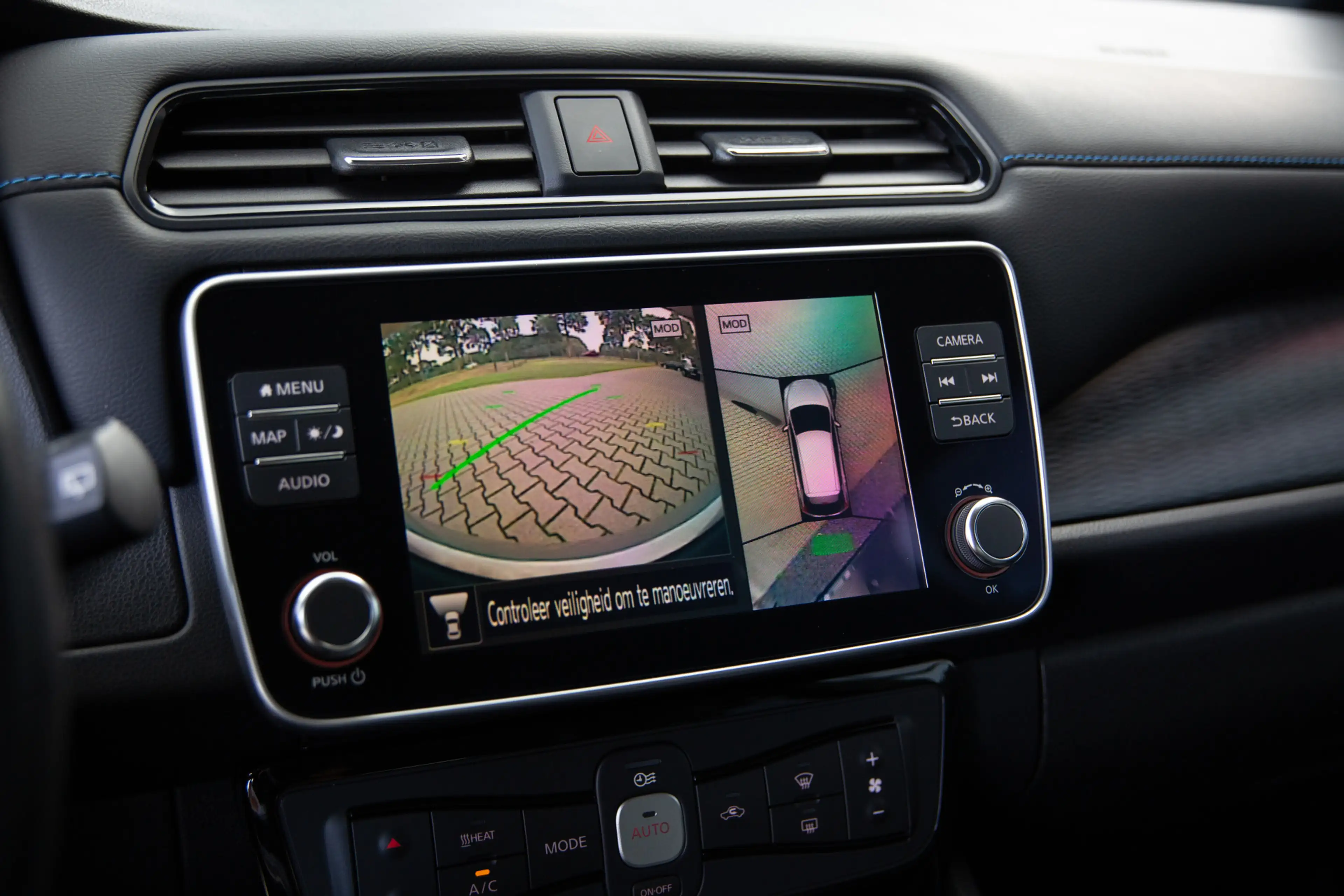 Nissan Leaf Tekna 40 kWh , Rondomzichtcamera, Stoel/stuurverwa — photo 17