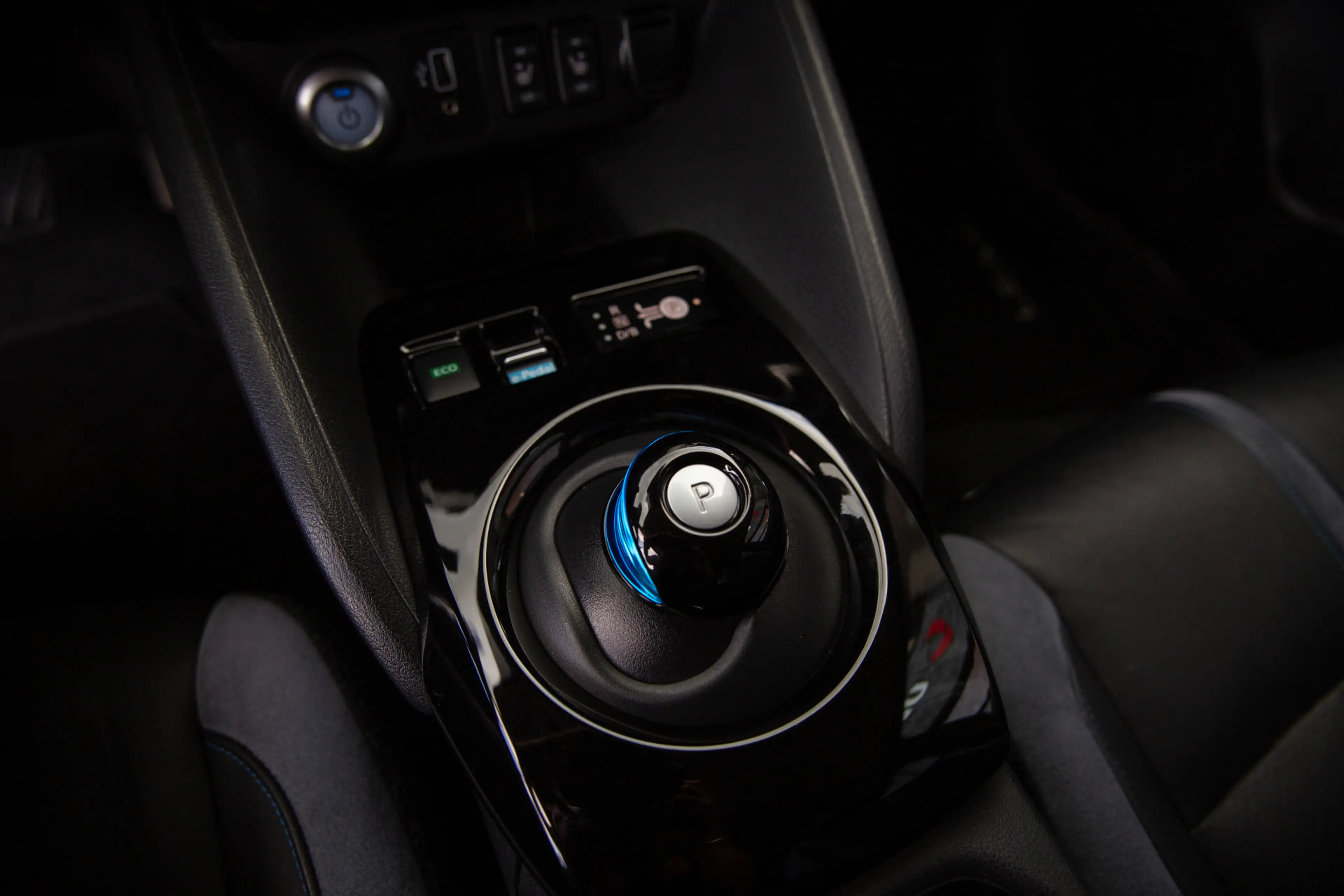 Nissan Leaf Tekna 40 kWh , Rondomzichtcamera, Stoel/stuurverwa — photo 20