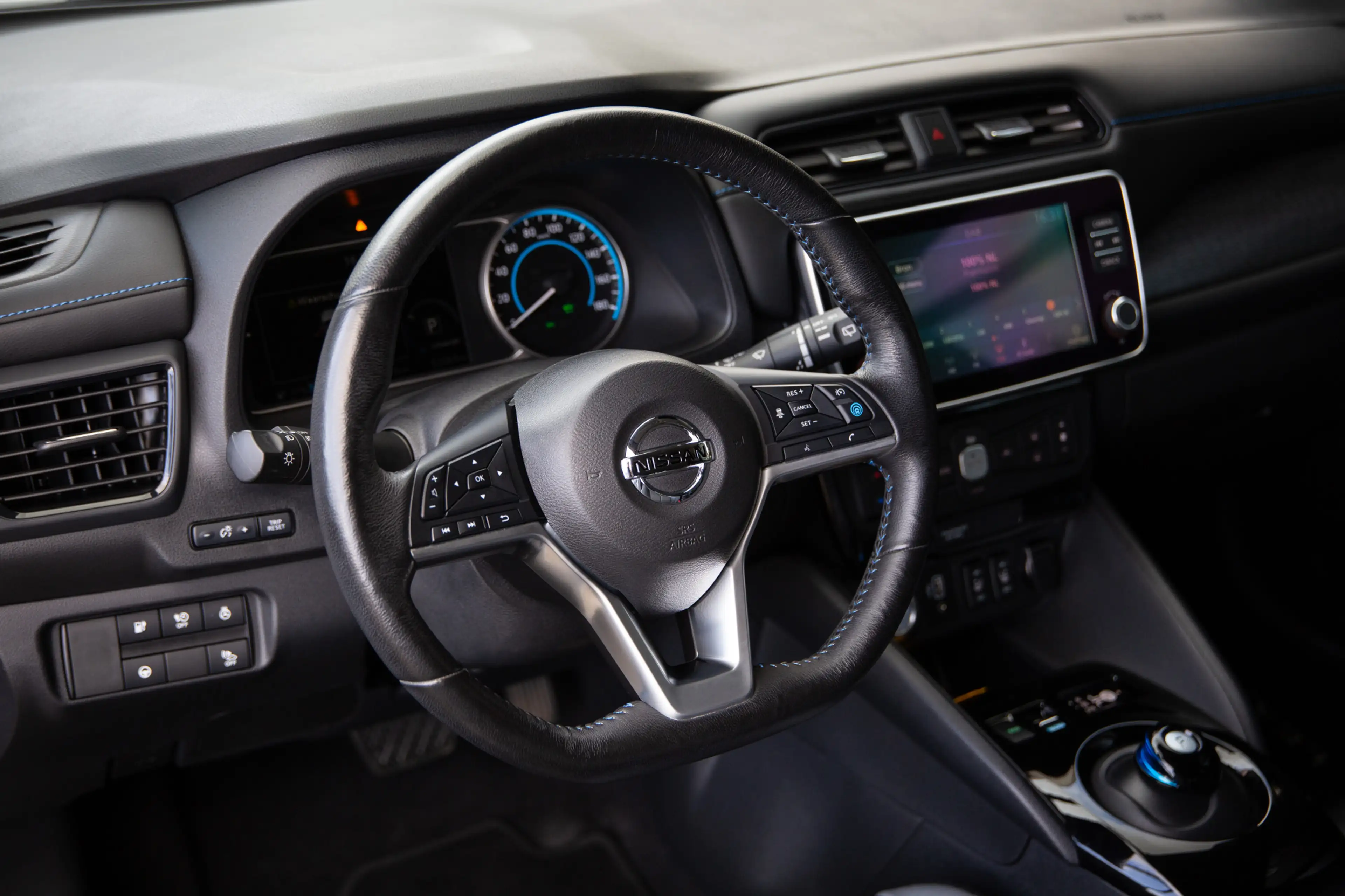 Nissan Leaf Tekna 40 kWh , Rondomzichtcamera, Stoel/stuurverwa — photo 4